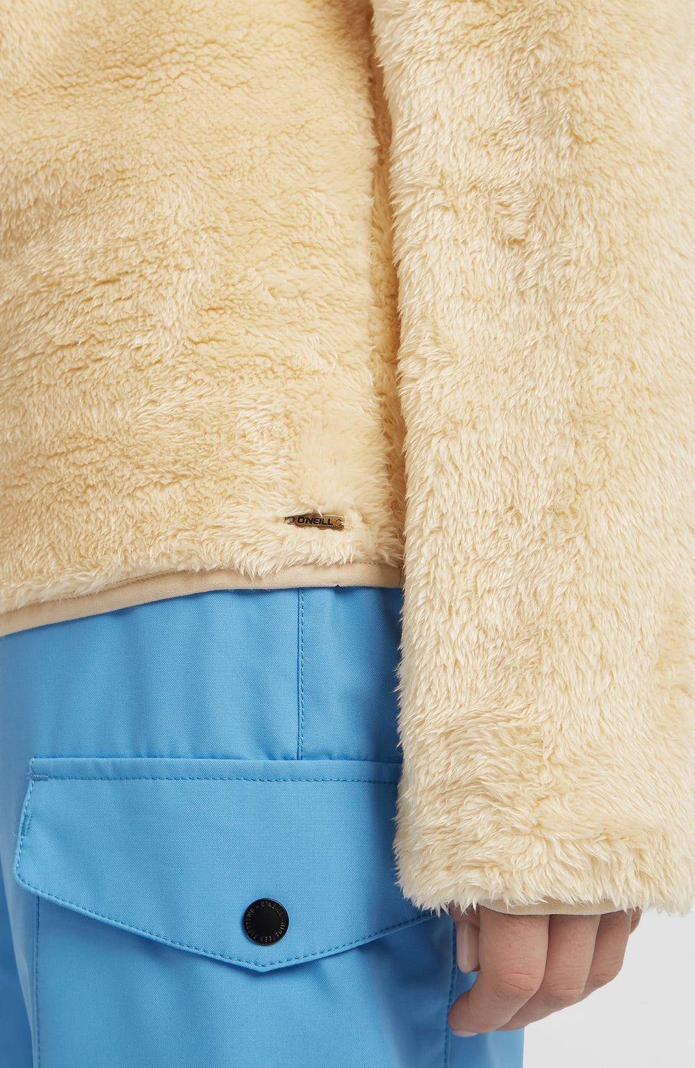 FWC'Cruz Fuzzy Fleece Macaron