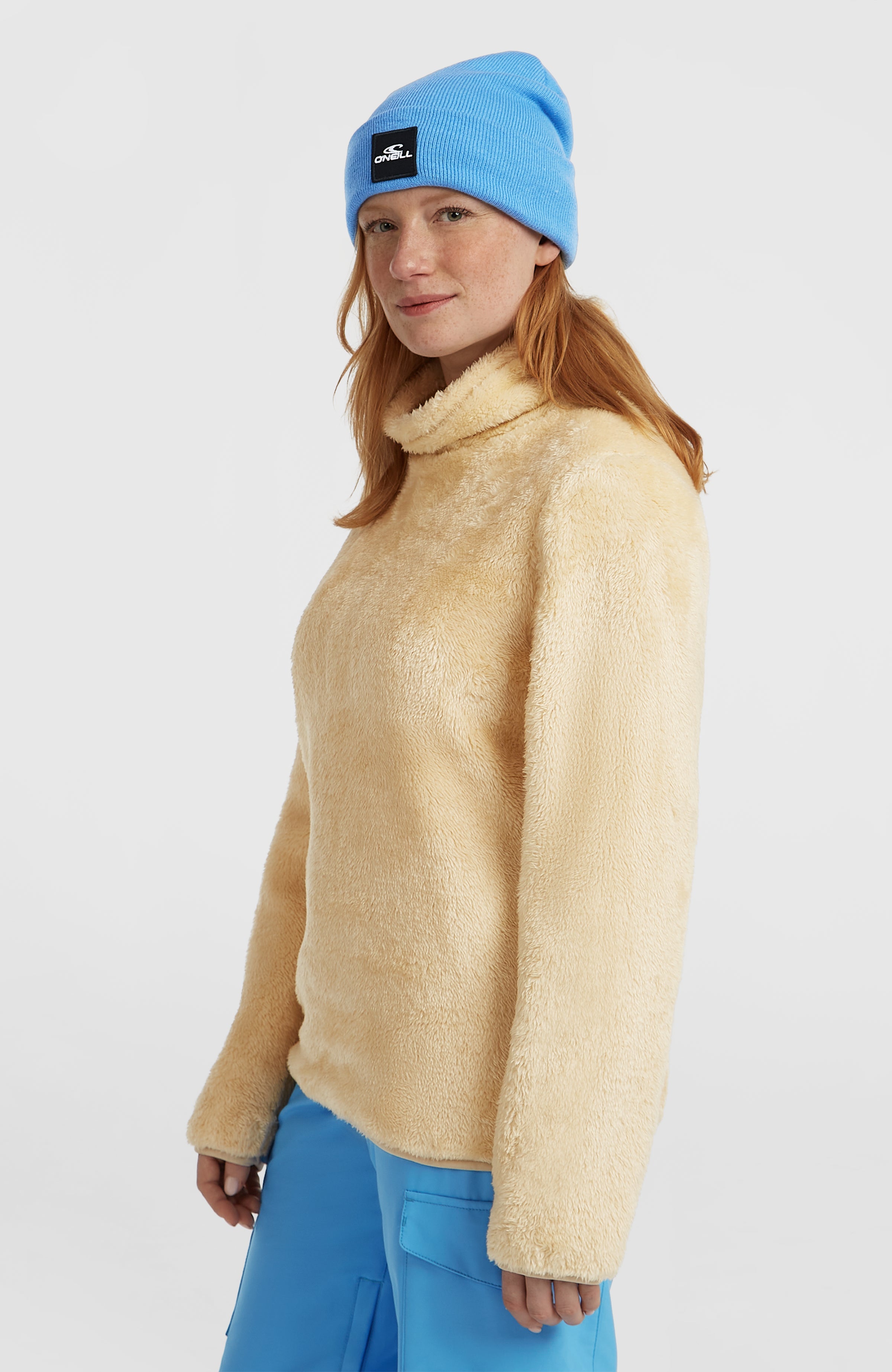 FWC'Cruz Fuzzy Fleece Macaron