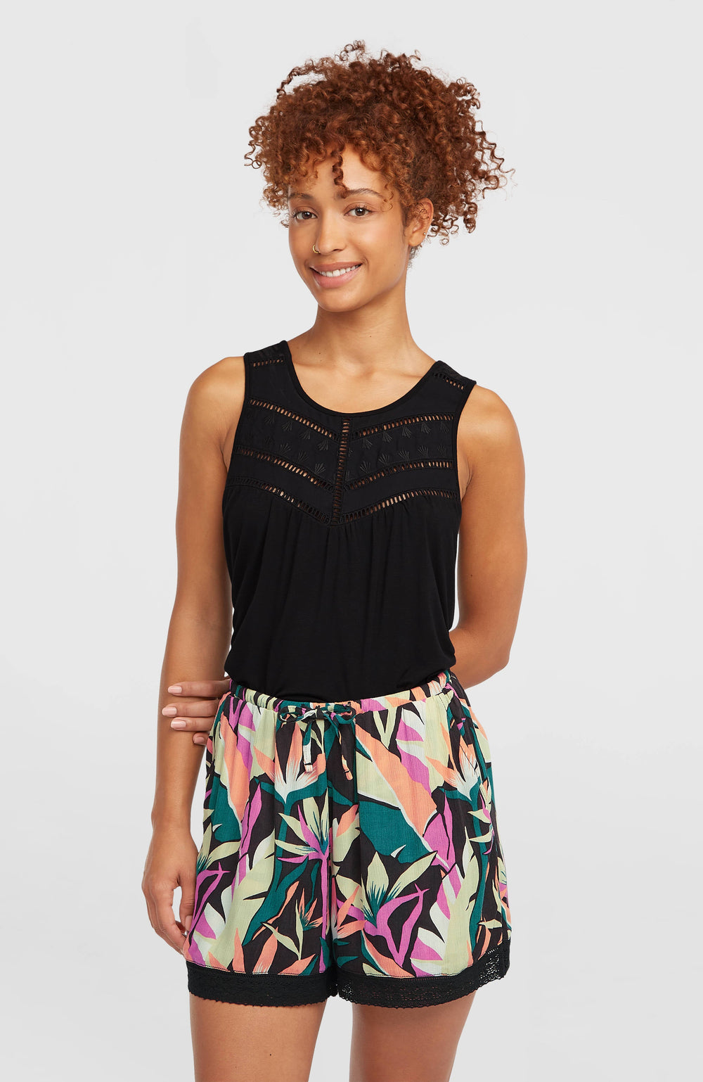 Essentials Tokeena Shorts Black Wmns Tropicana