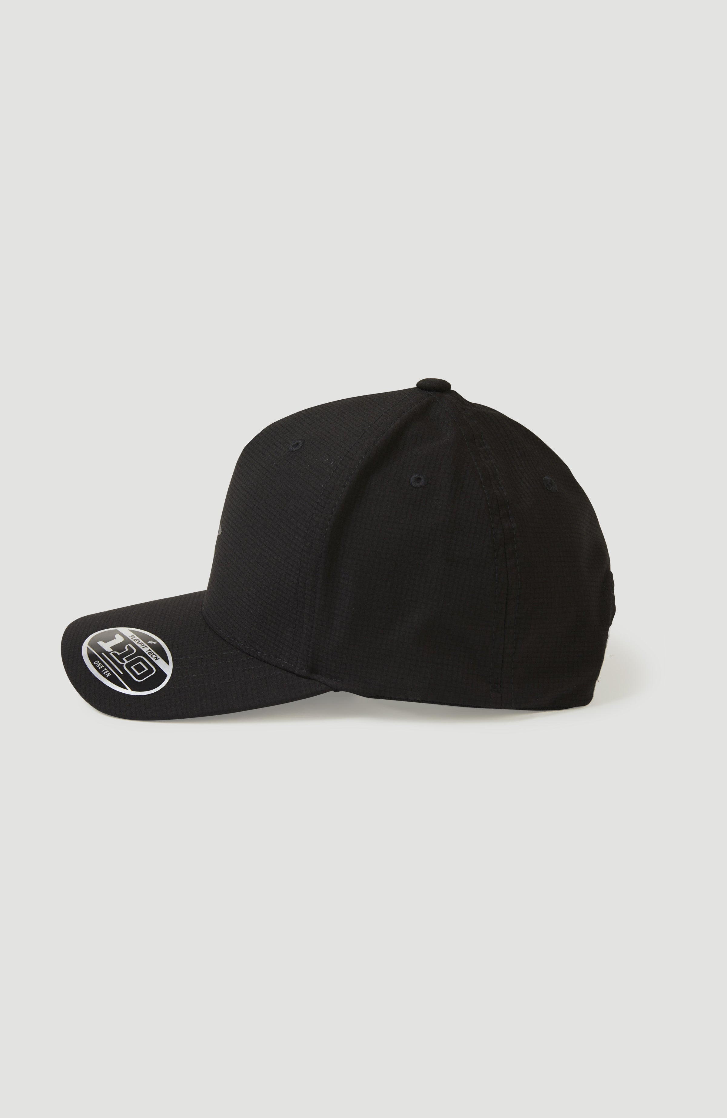 Hybrid Cap Black Out