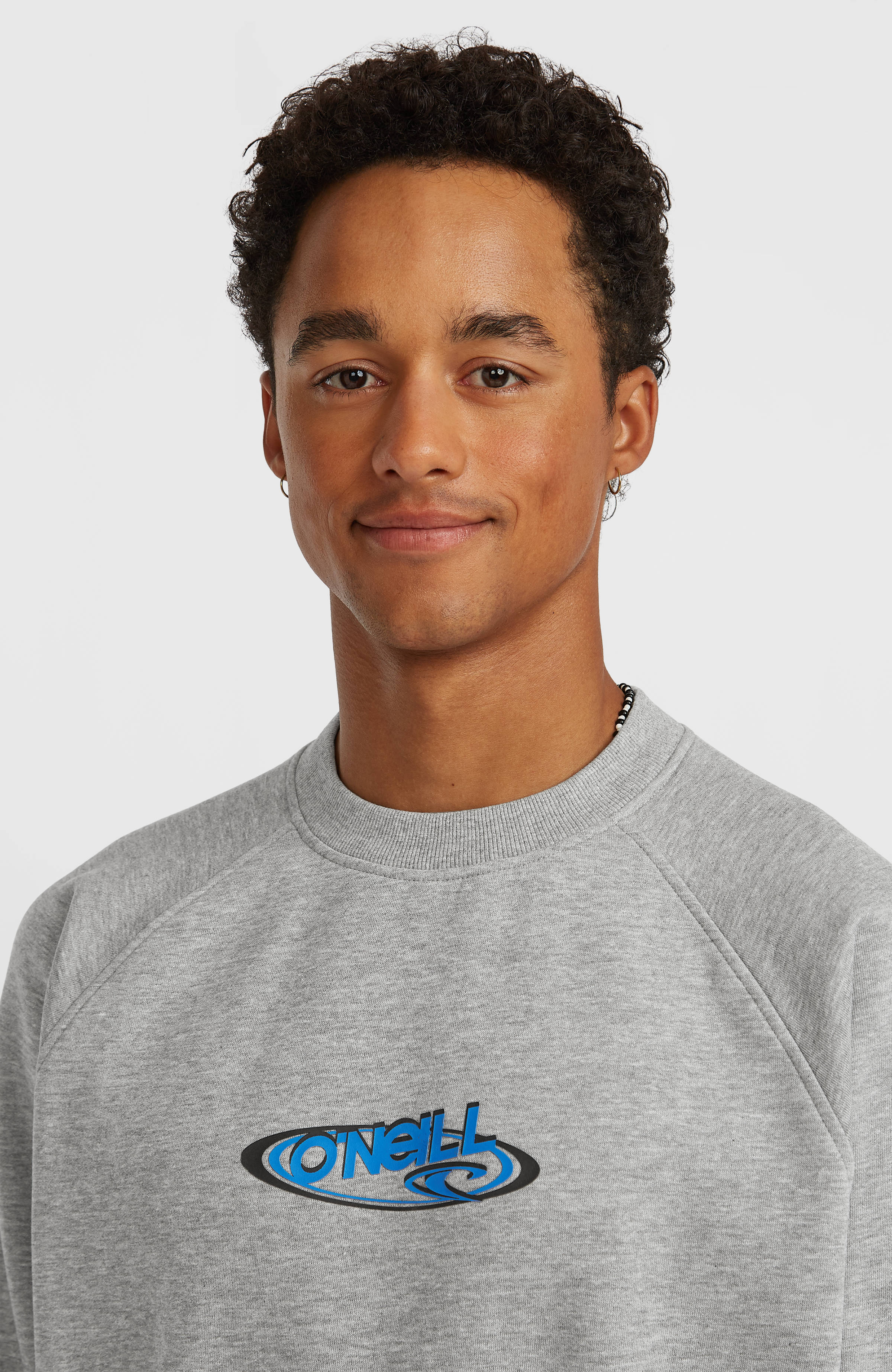 Essentials 90s Logo Crew Sweatshirt Silver Melee