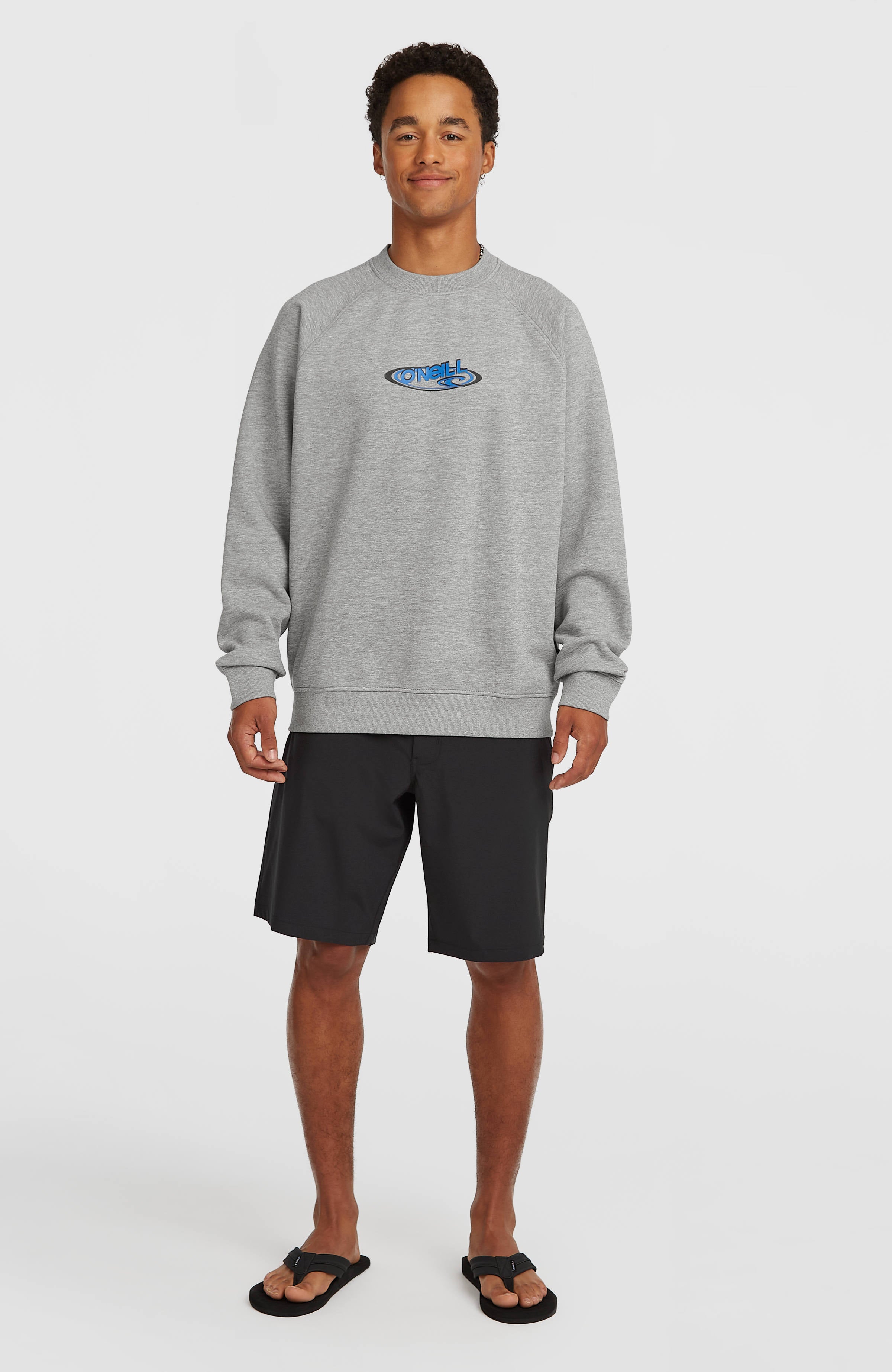 Essentials 90s Logo Crew Sweatshirt Silver Melee