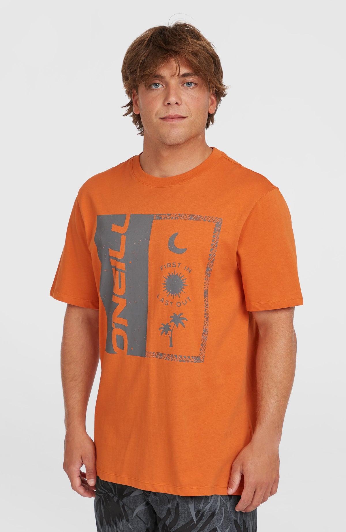 Front Print T-Shirt Cinnamon Stick