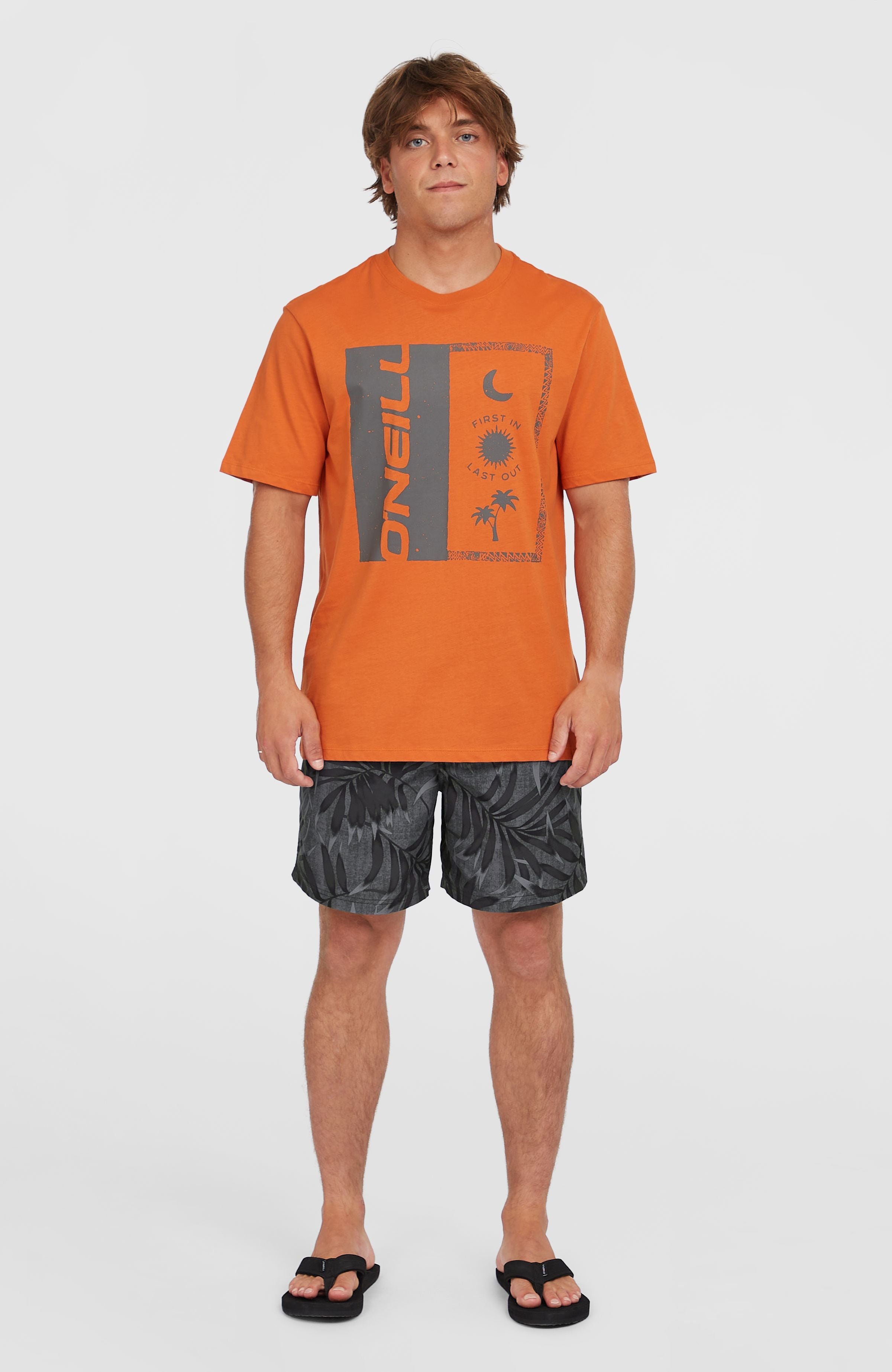 Front Print T-Shirt Cinnamon Stick