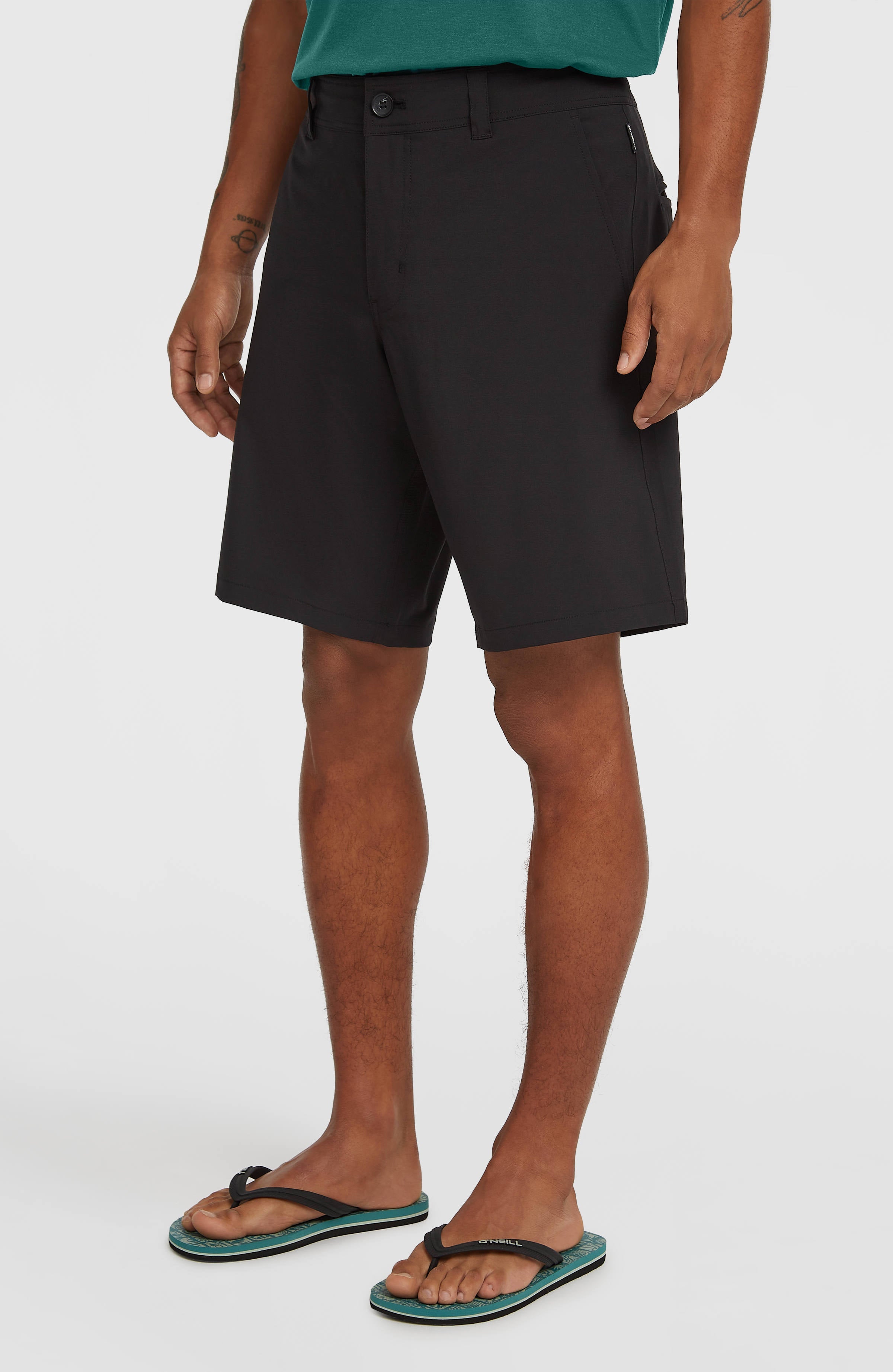 Hybrid 19" Shorts Black Out