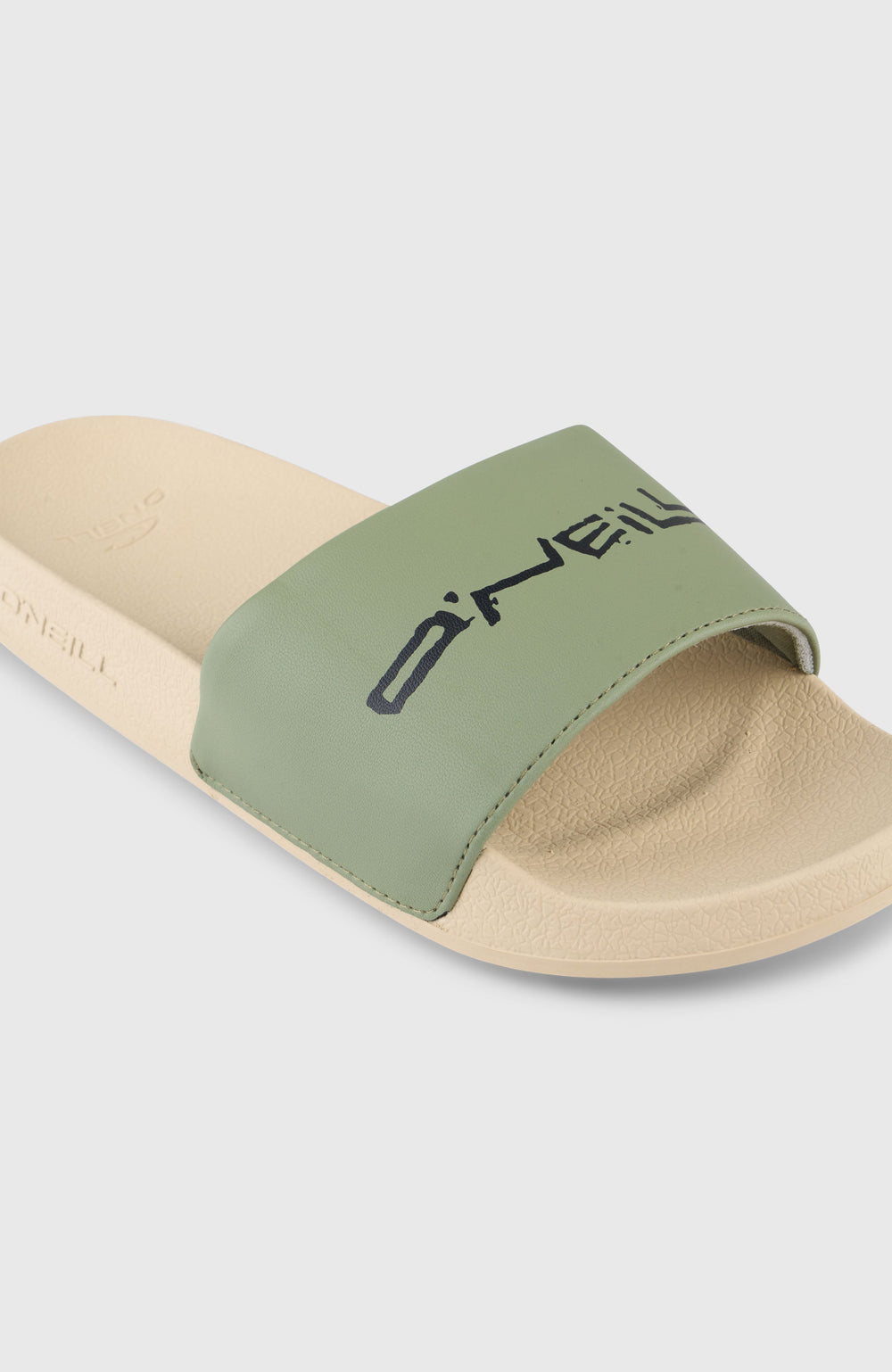 Summer Must-Have Slides Avery Fern