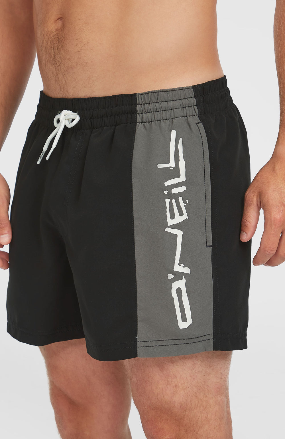 Retro 14'' Swim Shorts Black Out Colour Block