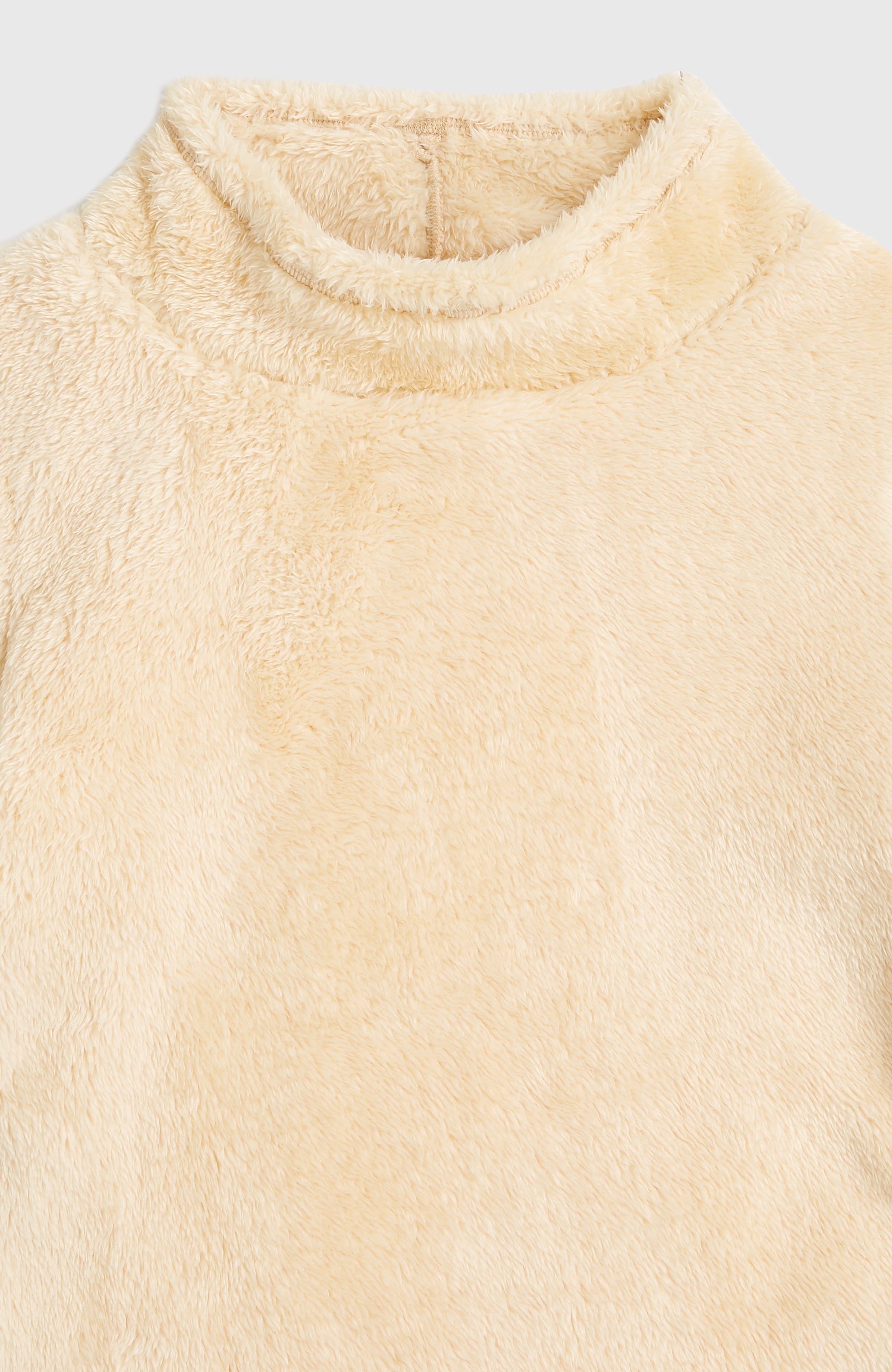 FWC'Cruz Fuzzy Fleece Macaron